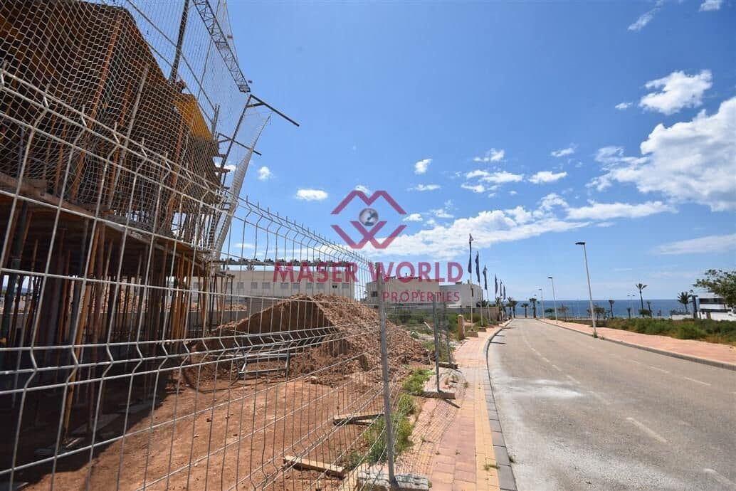 Pareado de 2 habitaciones en Puerto de Mazarron en venta - 265.000 € (Ref: 9548111)