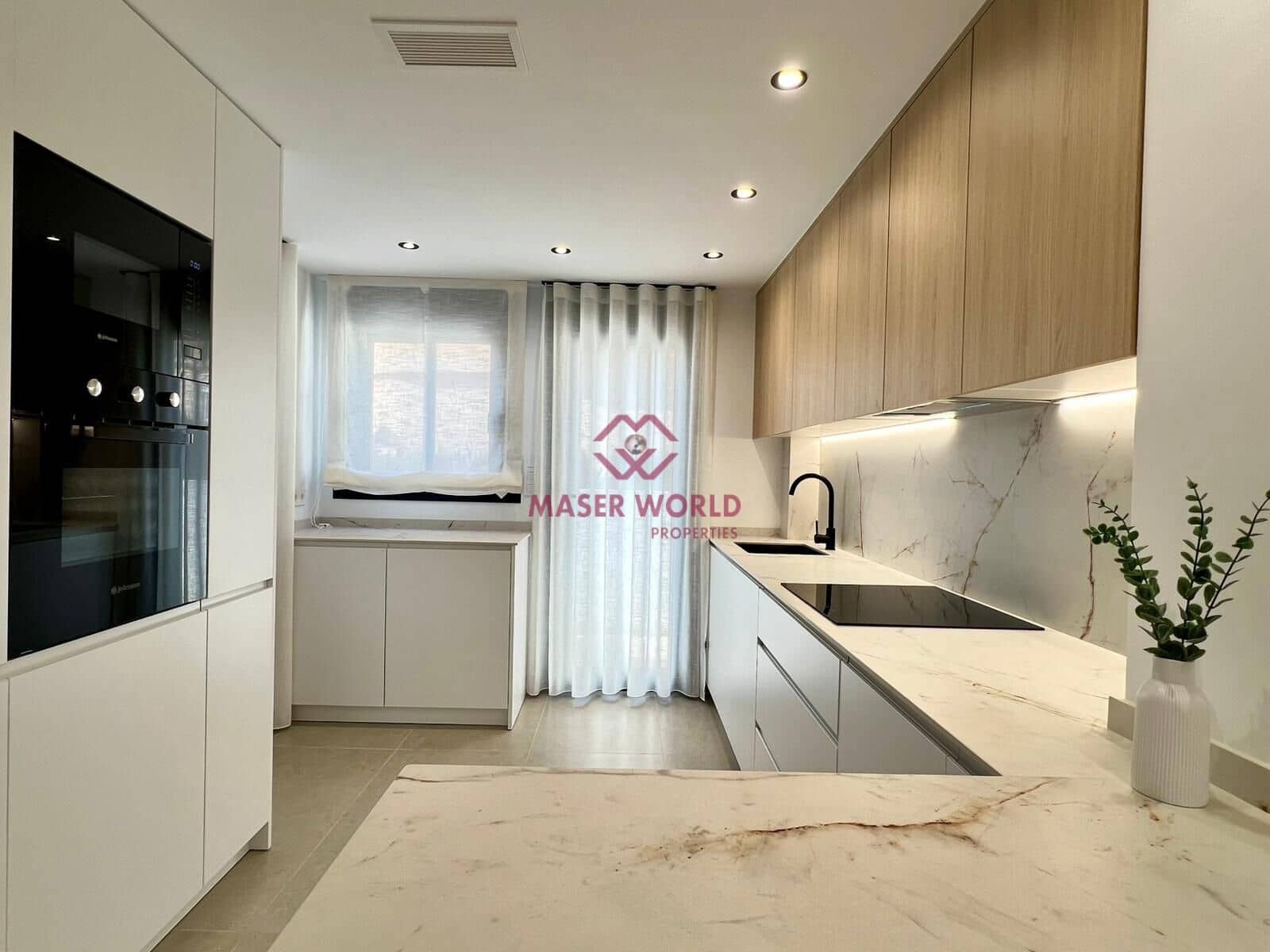 3 bedroom Semi-detached Villa for sale in Benferri with garage - € 298,000 (Ref: 9548114)