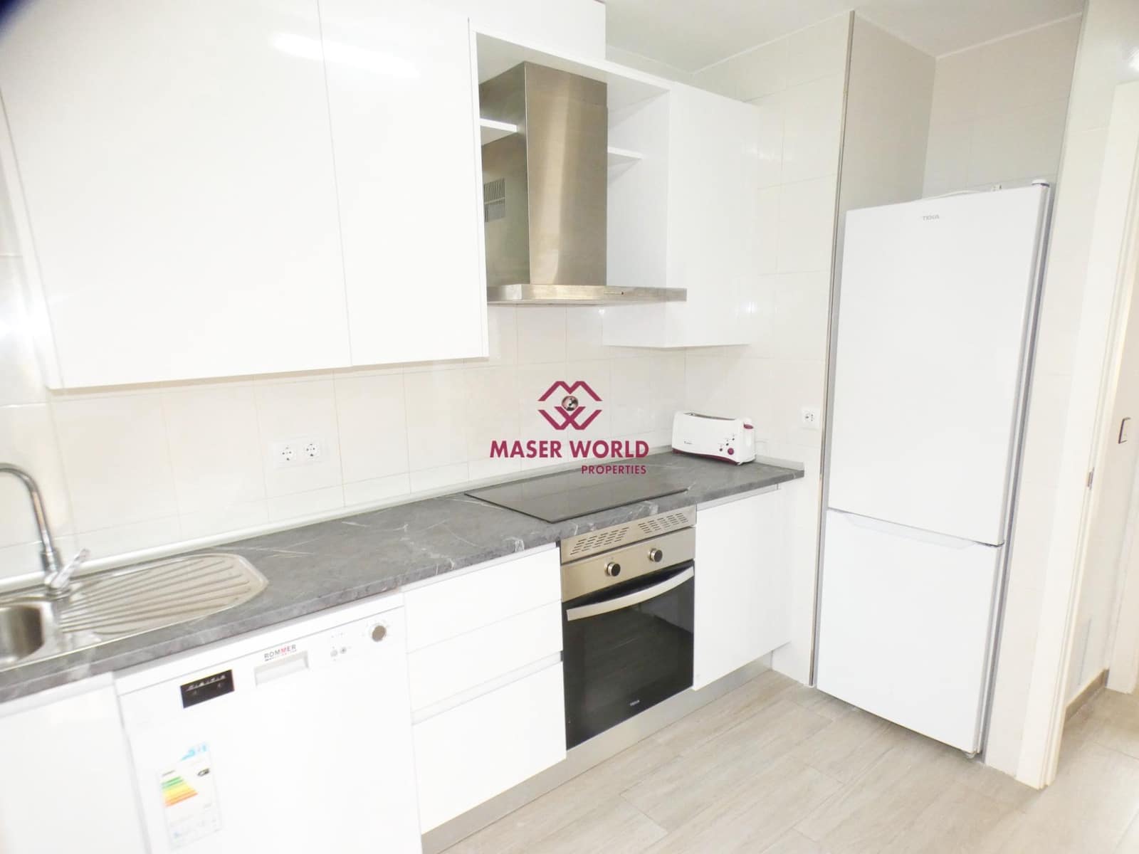 Apartamento de 4 habitaciones en Puerto de Mazarron en venta - 272.000 € (Ref: 9561708)