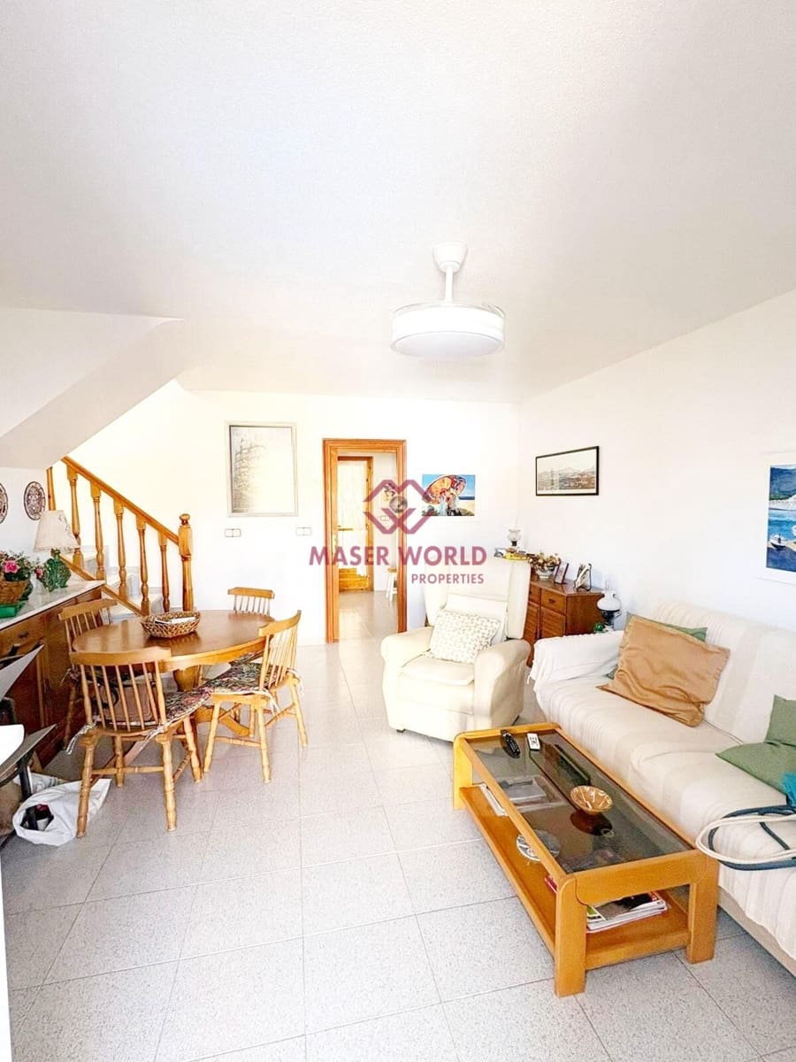 4 bedroom Villa for sale in Puerto de Mazarron with pool - € 305,000 (Ref: 9604915)