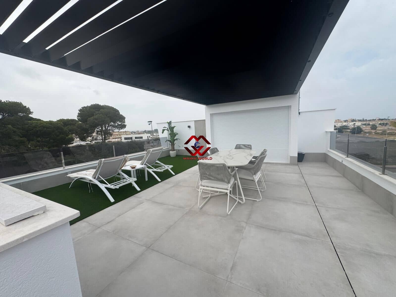 Chalet de 4 habitaciones en Santiago de la Ribera en venta con piscina garaje - 699.900 € (Ref: 9651868)