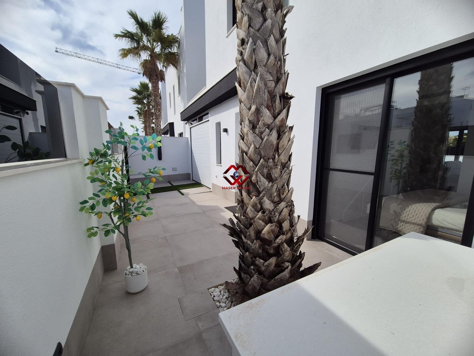 Chalet de 4 habitaciones en Santiago de la Ribera en venta con piscina garaje - 699.900 € (Ref: 9651868)