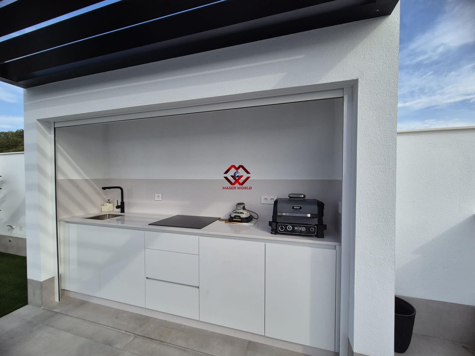 Chalet de 4 habitaciones en Santiago de la Ribera en venta con piscina garaje - 699.900 € (Ref: 9651868)