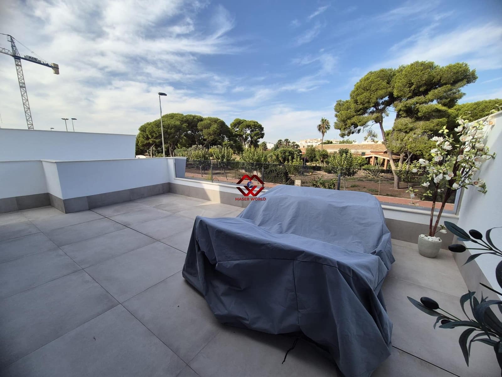 Chalet de 4 habitaciones en Santiago de la Ribera en venta con piscina garaje - 699.900 € (Ref: 9651868)