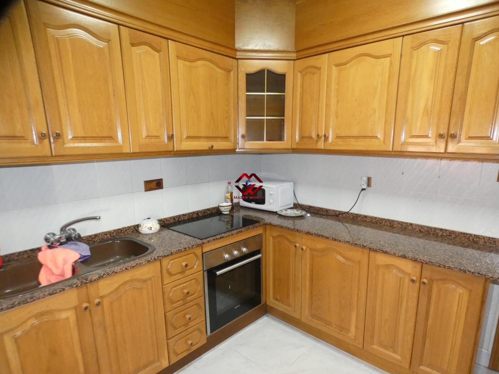 5 bedroom Villa for sale in Puerto de Mazarron - € 215,000 (Ref: 9679791)