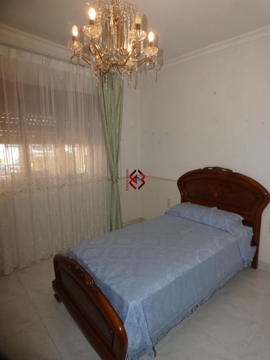 5 bedroom Villa for sale in Puerto de Mazarron - € 215,000 (Ref: 9679791)