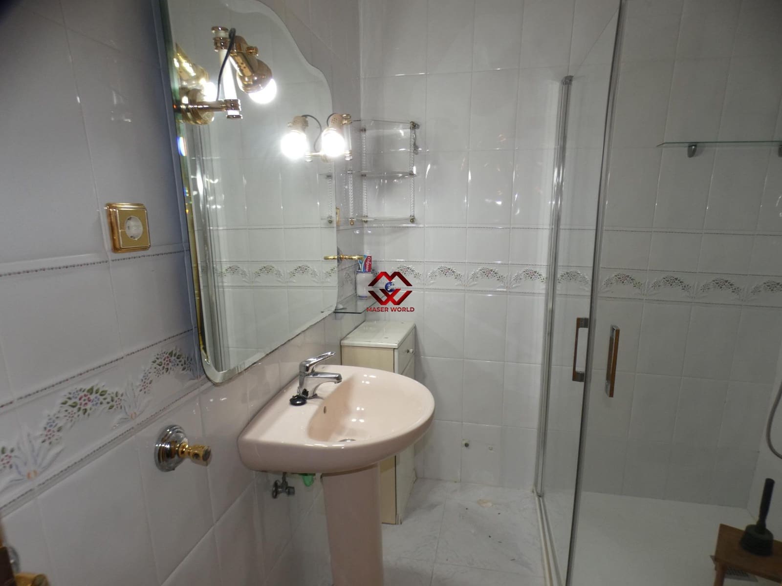 5 bedroom Villa for sale in Puerto de Mazarron - € 215,000 (Ref: 9679791)