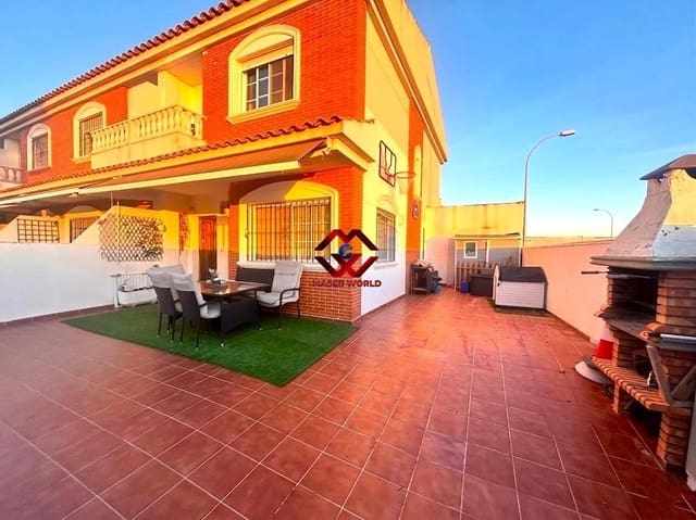 4 makuuhuone Huvila myytävänä paikassa Santiago de la Ribera, San Javier mukana 
autotalli - 294 800 € (Ref: 9690544)