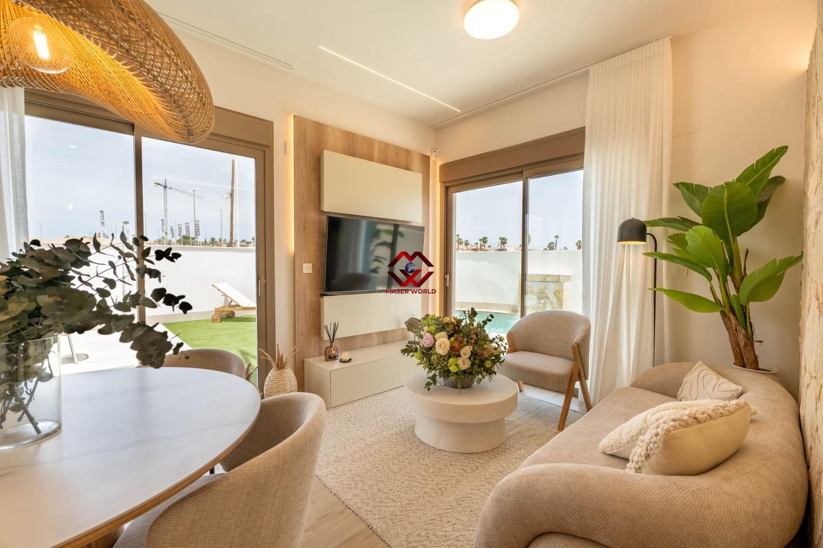 3 soveværelse Semi-Rækkehus til salg i Los Alcazares med swimmingpool - € 630.000 (Ref: 9701580)