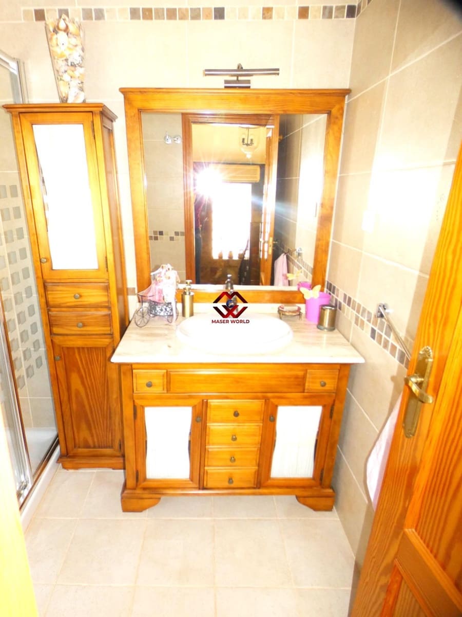 3 bedroom Villa for sale in Alamillo - € 369,000 (Ref: 9738484)