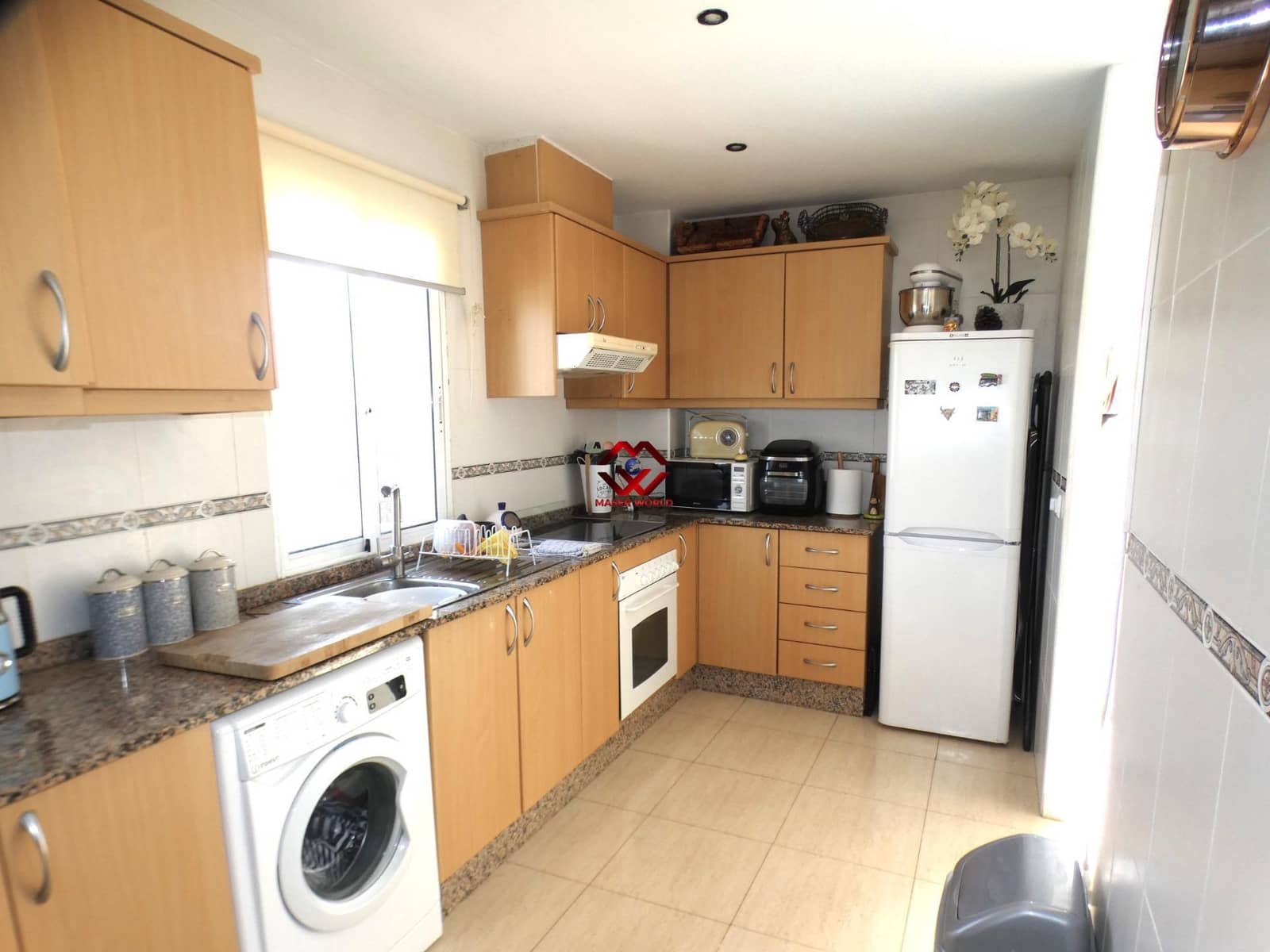 2 soveværelse Lejlighed til salg i Puerto de Mazarron med swimmingpool garage - € 185.000 (Ref: 9755600)