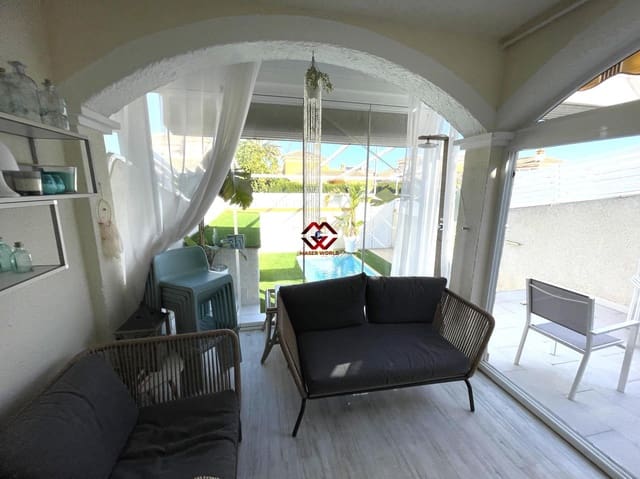 3 soveværelse Rækkehus til salg i Torre de la Horadada, Pilar de la Horadada med swimmingpool - € 399.000 (Ref: 9758900)