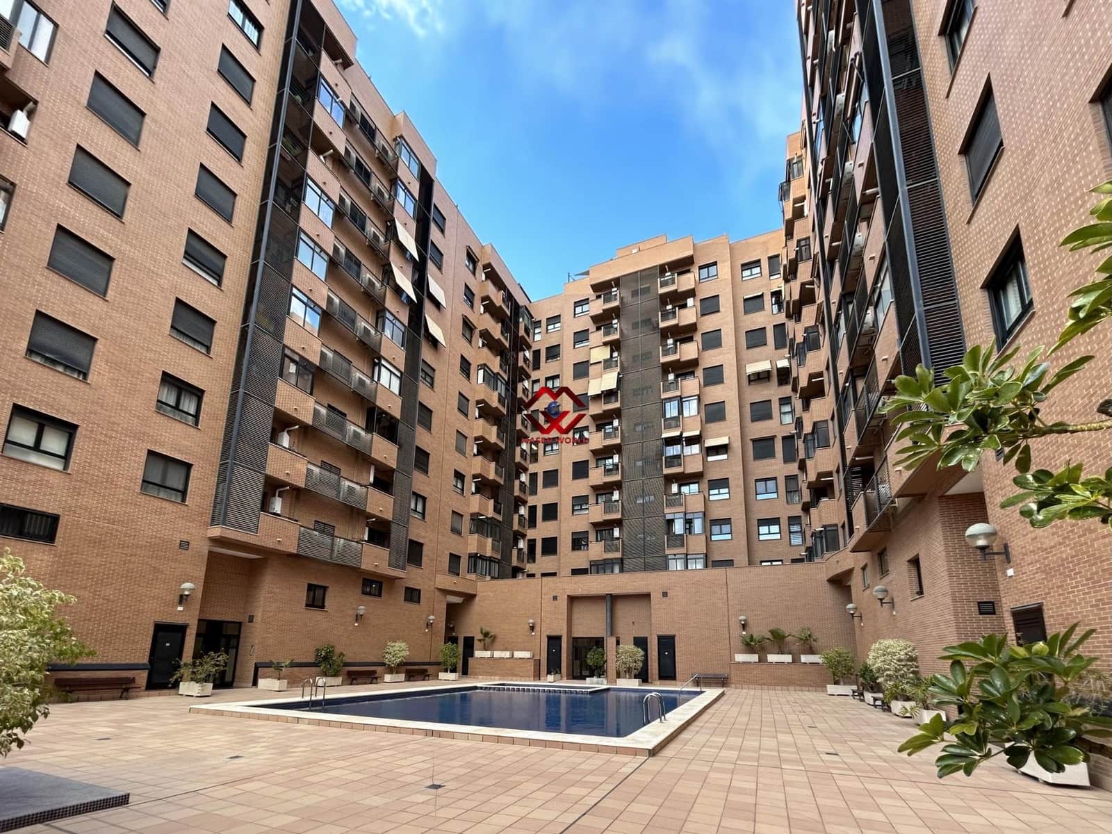 2 makuuhuone Huoneisto myytävänä paikassa Alicante kaupunki mukana uima-altaan - 309 900 € (Ref: 9778055)