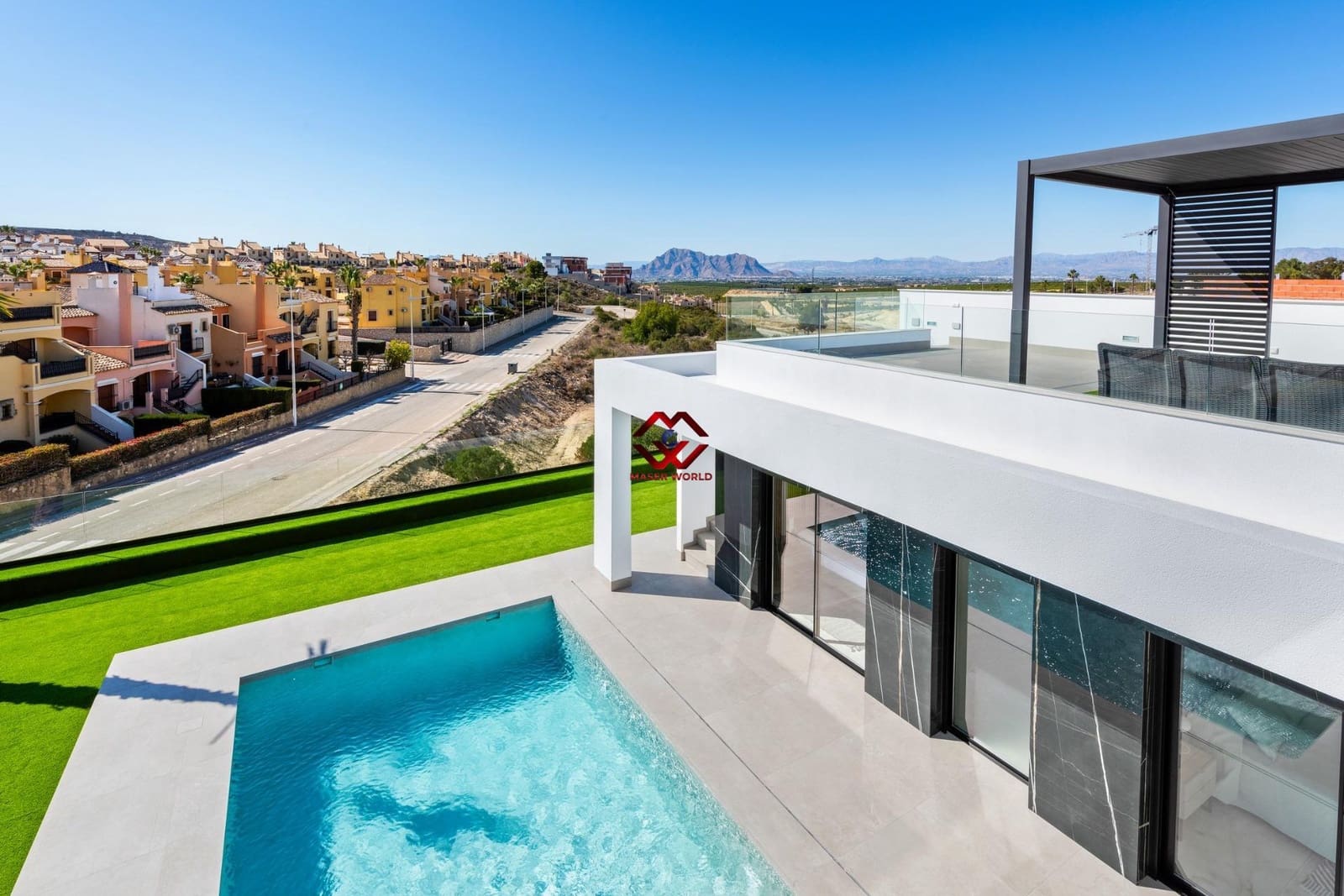 3 sypialnia Willa na sprzedaż w Algorfa z basenem garażem - 670 000 € (Ref: 9783057)