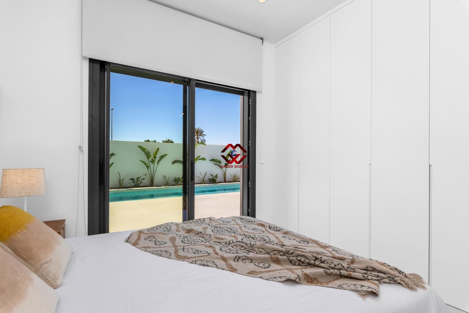 3 quarto Moradia para venda em Los Alcazares com piscina garagem - 689 900 € (Ref: 9783058)