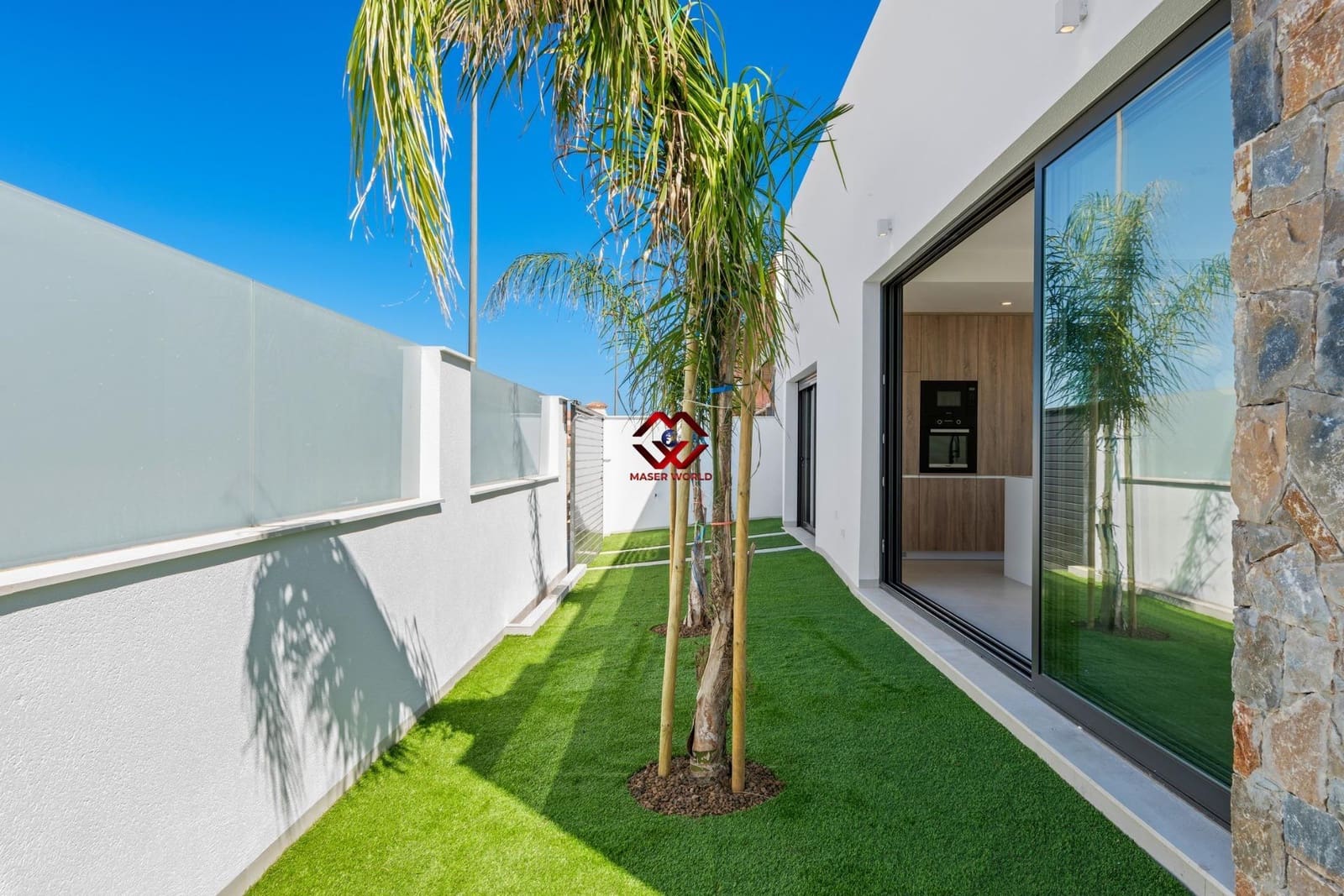 3 quarto Moradia para venda em Los Alcazares com piscina garagem - 689 900 € (Ref: 9783058)