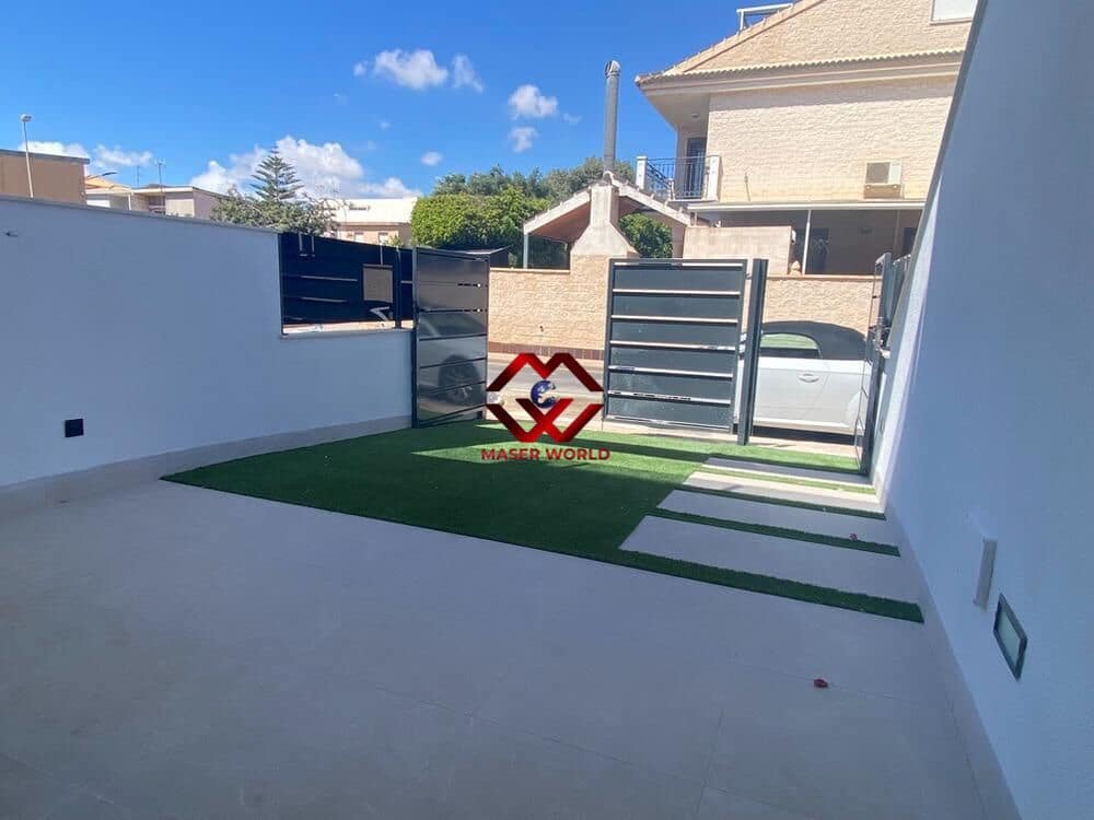 2 soverom Bungalow til salgs i San Pedro del Pinatar med svømmebasseng garasje - € 279 000 (Ref: 9783059)