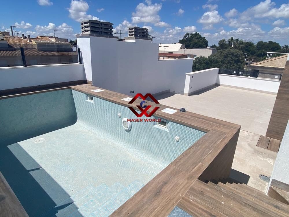 2 chambre Bungalow à vendre à San Pedro del Pinatar avec piscine garage - 329 900 € (Ref: 9783062)