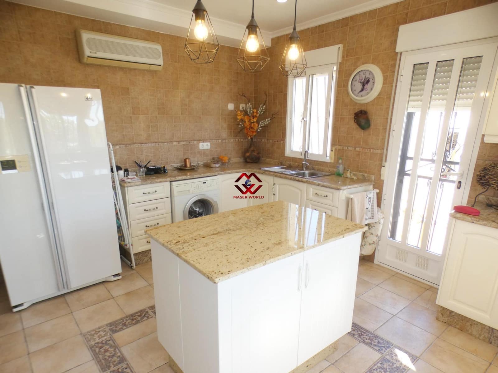 5 chambre Villa/Maison à vendre à Leiva avec piscine garage - 535 000 € (Ref: 9783541)