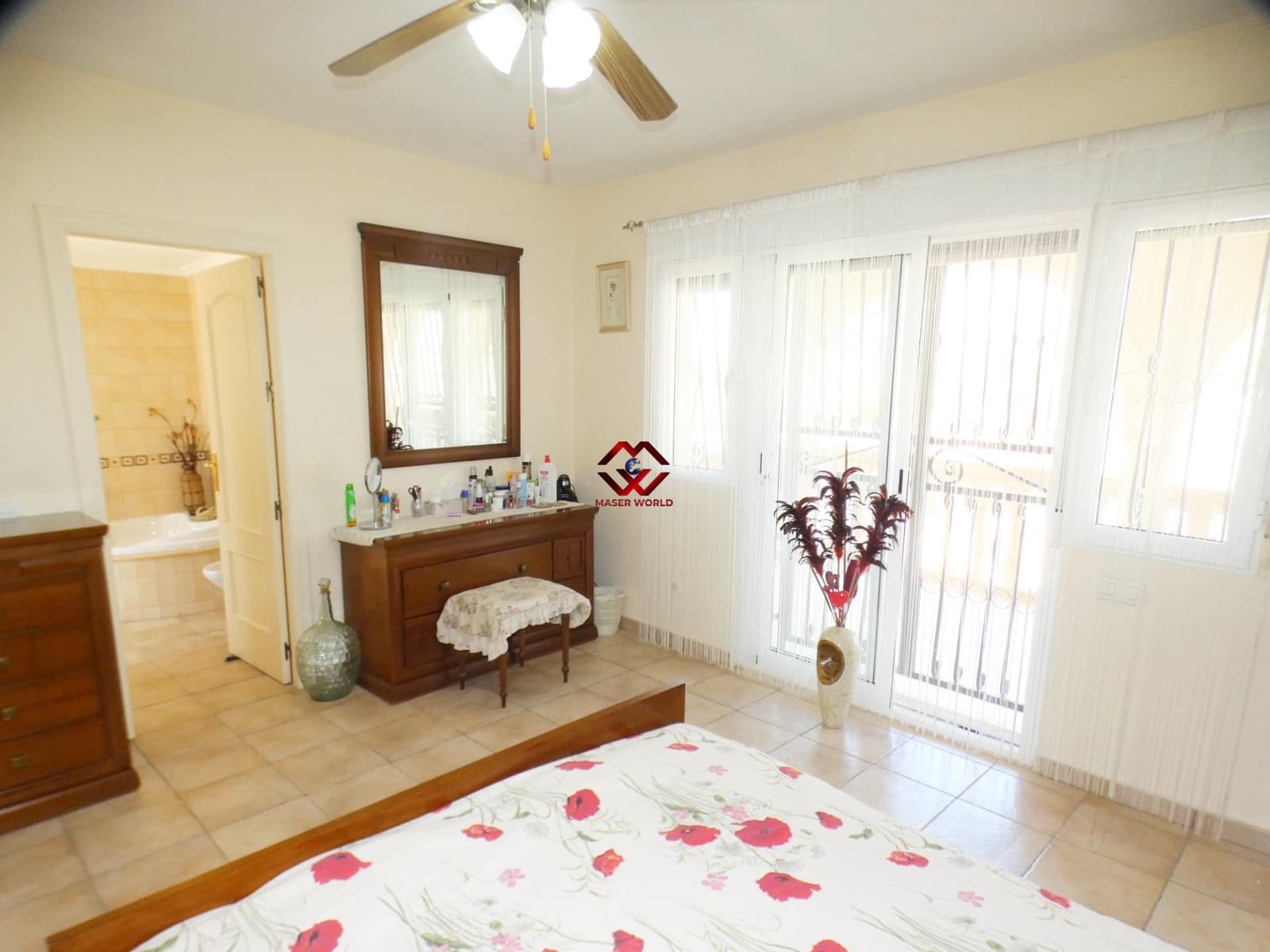 5 chambre Villa/Maison à vendre à Leiva avec piscine garage - 535 000 € (Ref: 9783541)