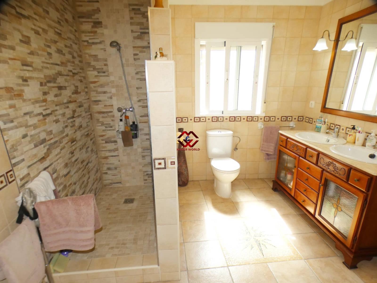 5 chambre Villa/Maison à vendre à Leiva avec piscine garage - 535 000 € (Ref: 9783541)