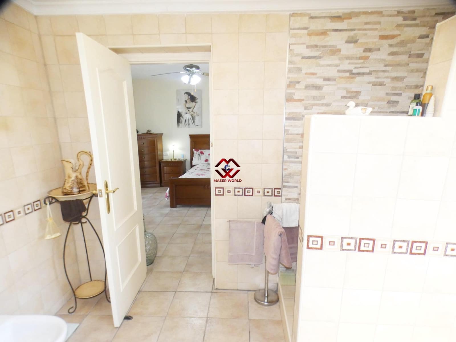 5 chambre Villa/Maison à vendre à Leiva avec piscine garage - 535 000 € (Ref: 9783541)