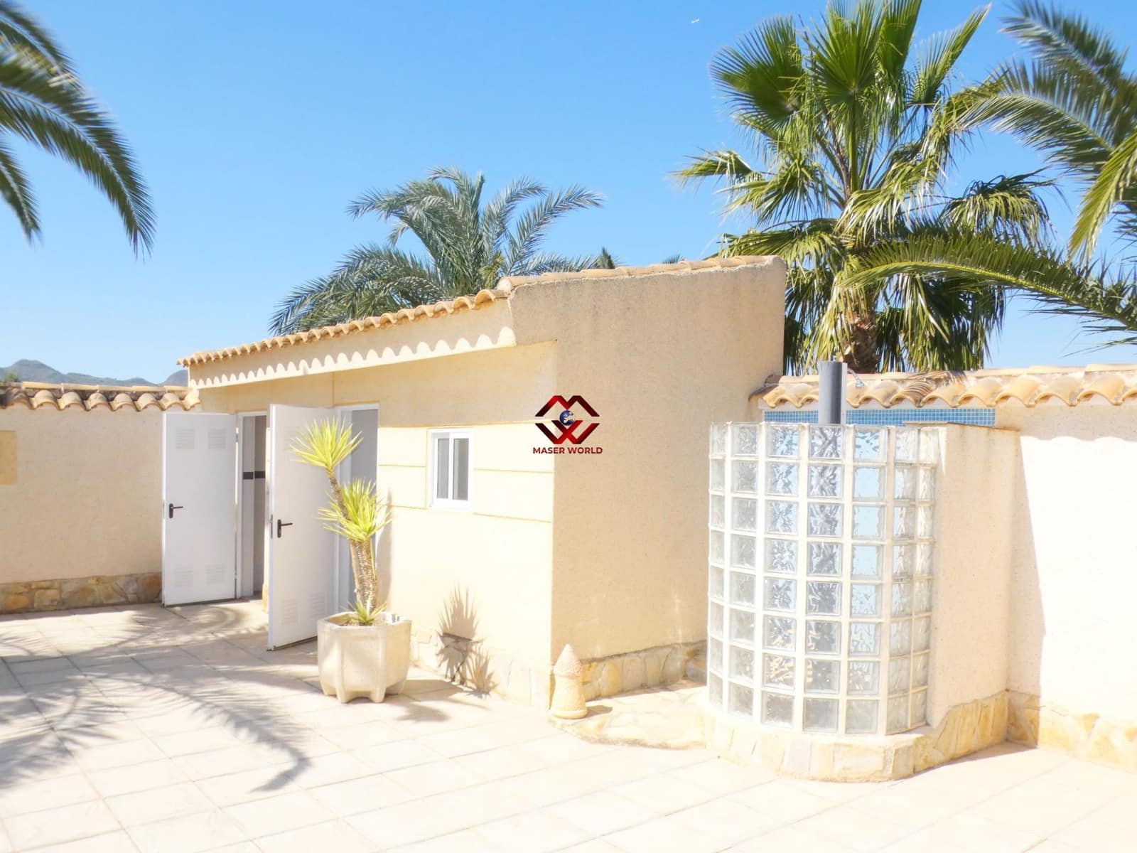 5 chambre Villa/Maison à vendre à Leiva avec piscine garage - 535 000 € (Ref: 9783541)