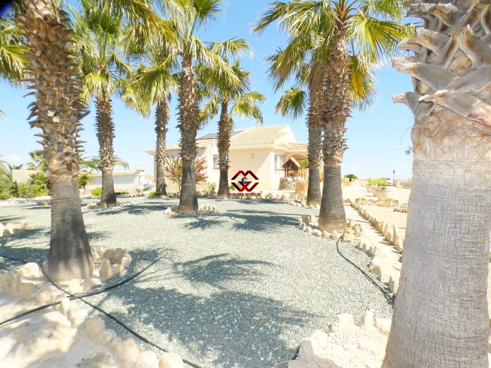 5 chambre Villa/Maison à vendre à Leiva avec piscine garage - 535 000 € (Ref: 9783541)