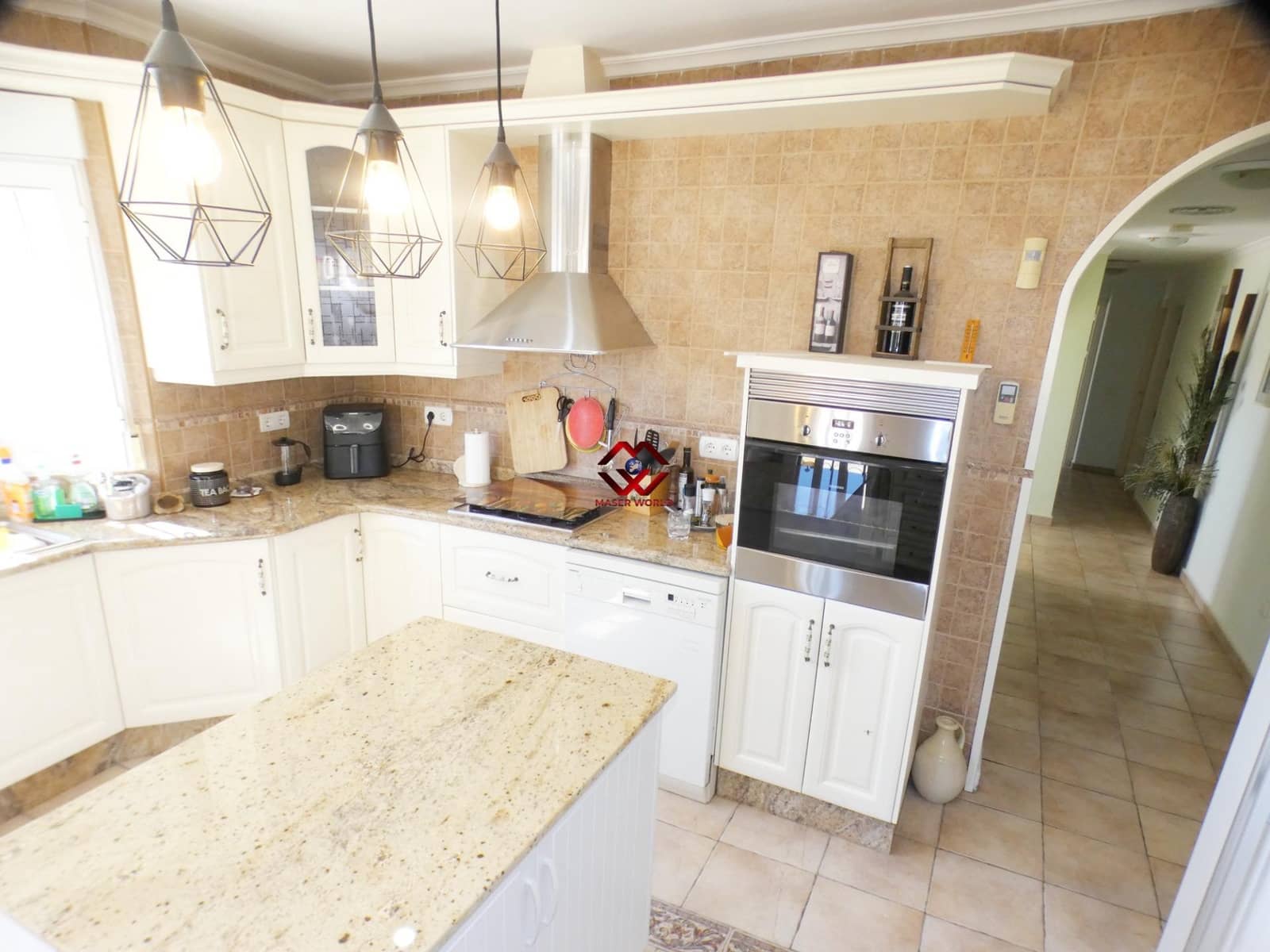 5 bedroom Villa for sale in Leiva with pool garage - € 535,000 (Ref: 9783541)