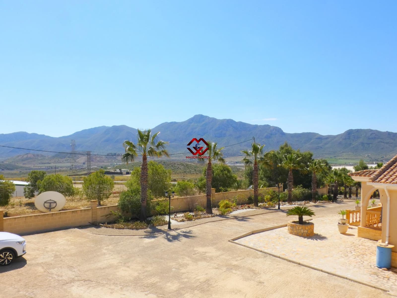 5 bedroom Villa for sale in Leiva with pool garage - € 535,000 (Ref: 9783541)