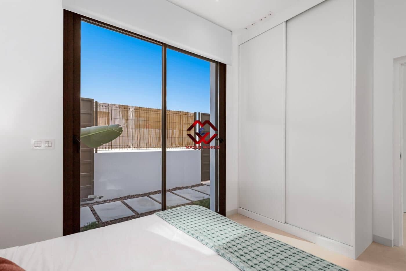 3 slaapkamer Villa te koop in Los Alcazares met zwembad garage - € 565.000 (Ref: 9783542)