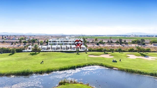 3 slaapkamer Villa te koop in Los Alcázares met zwembad garage - € 565.000 (Ref: 9783542)