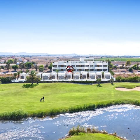 2 soverom Leilighet til salgs i Los Alcázares med svømmebasseng garasje - € 269 000 (Ref: 9783545)