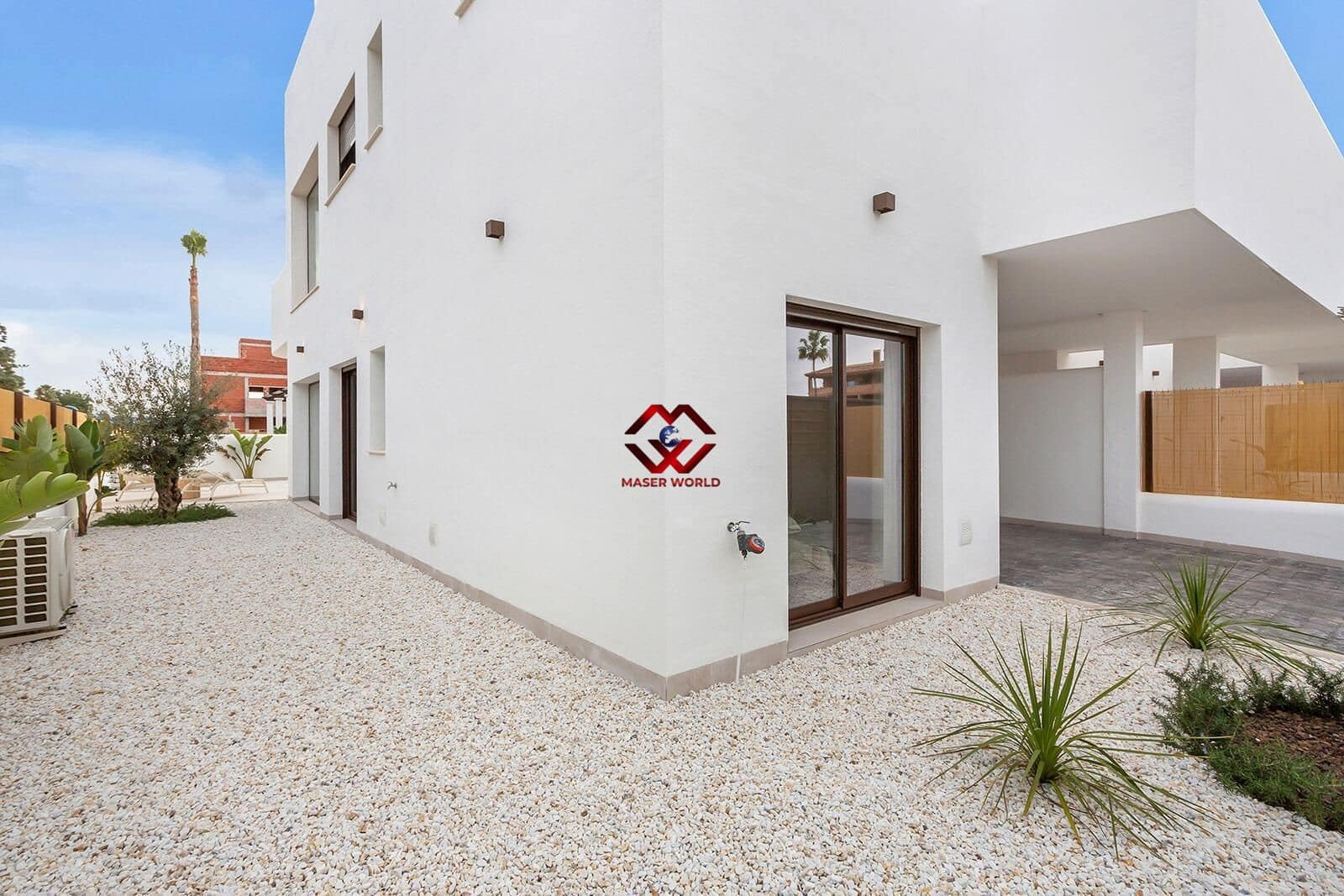 2 soverom Leilighet til salgs i Los Alcazares med svømmebasseng garasje - € 269 900 (Ref: 9783546)