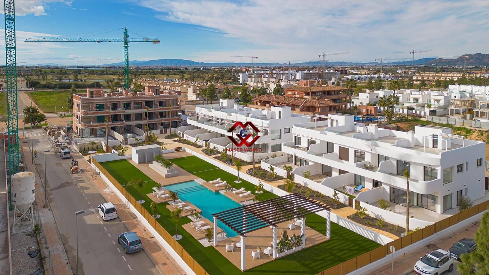 2 soverom Leilighet til salgs i Los Alcazares med svømmebasseng garasje - € 269 900 (Ref: 9783546)