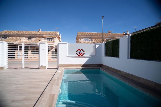 3 soveværelse Rækkehus til salg i San Javier med swimmingpool garage - € 380.000 (Ref: 9794547)