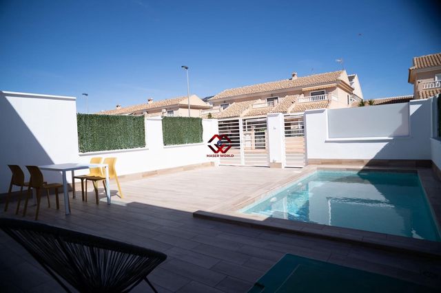 3 soveværelse Rækkehus til salg i San Javier med swimmingpool garage - € 380.000 (Ref: 9794547)