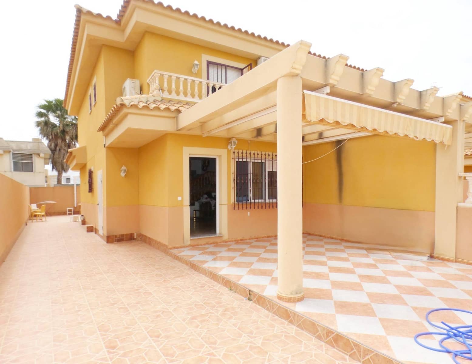 Apartamento de 4 habitaciones en Puerto de Mazarron en venta con garaje - 219.900 € (Ref: 9812418)