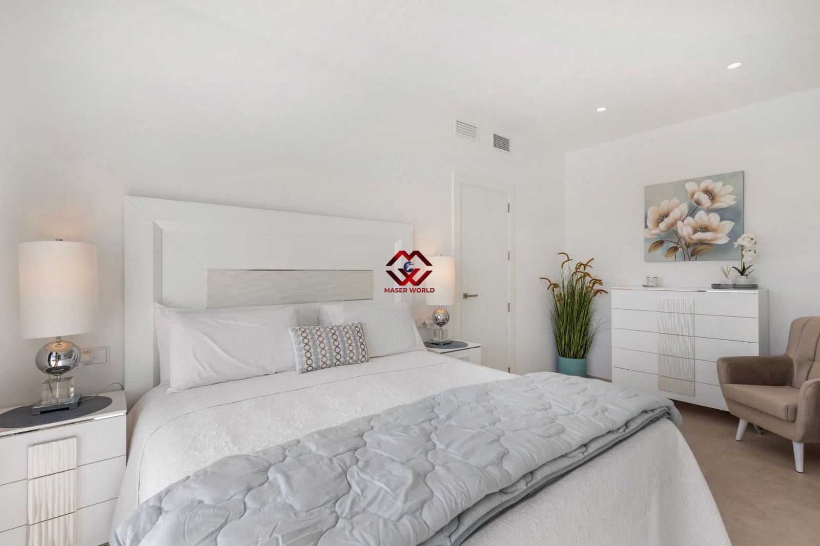 Chalet de 3 habitaciones en Los Alcázares en venta con piscina garaje - 489.000 € (Ref: 9820438)