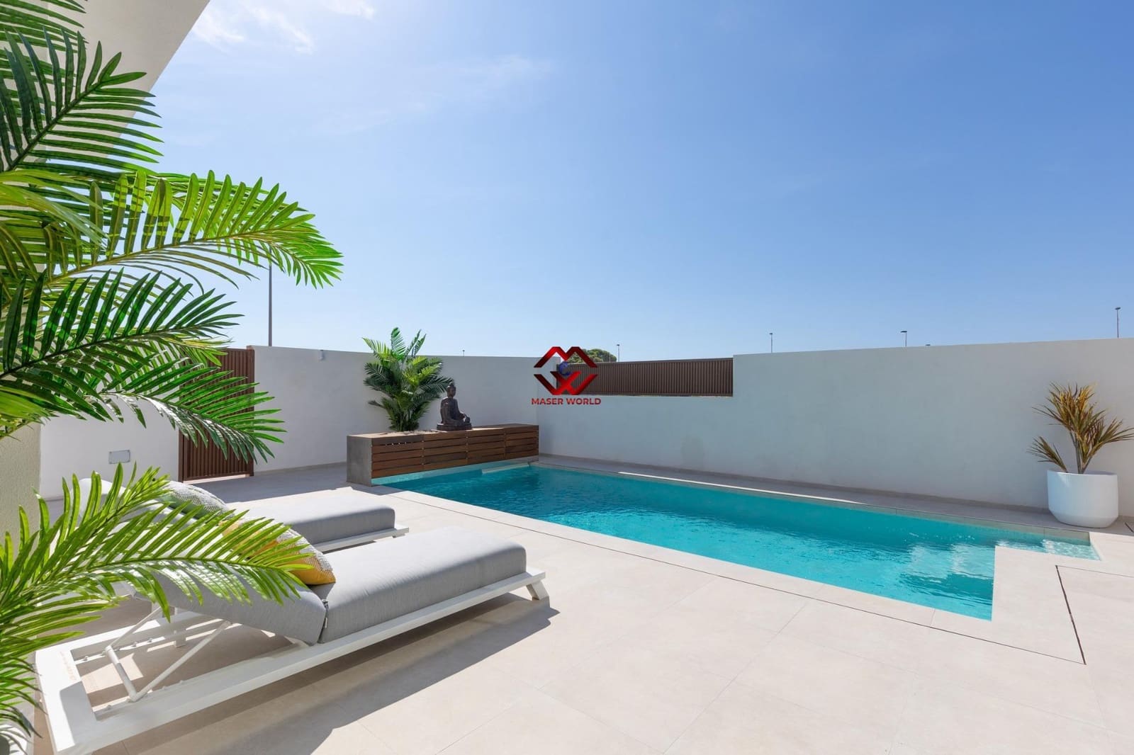 Chalet de 3 habitaciones en Los Alcázares en venta con piscina garaje - 489.000 € (Ref: 9820438)