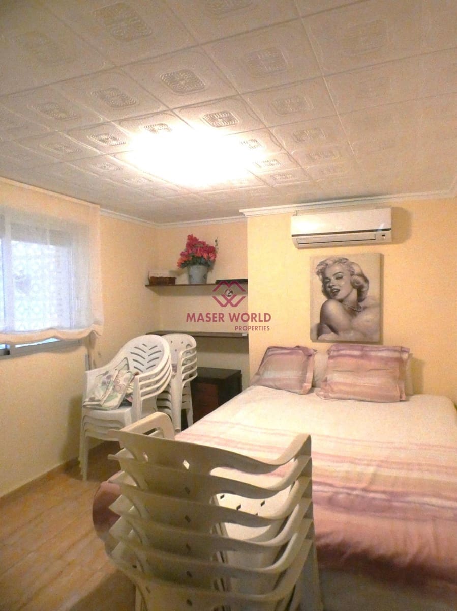 4 bedroom Apartment for sale in Isla Plana with garage - € 299,000 (Ref: 9822846)
