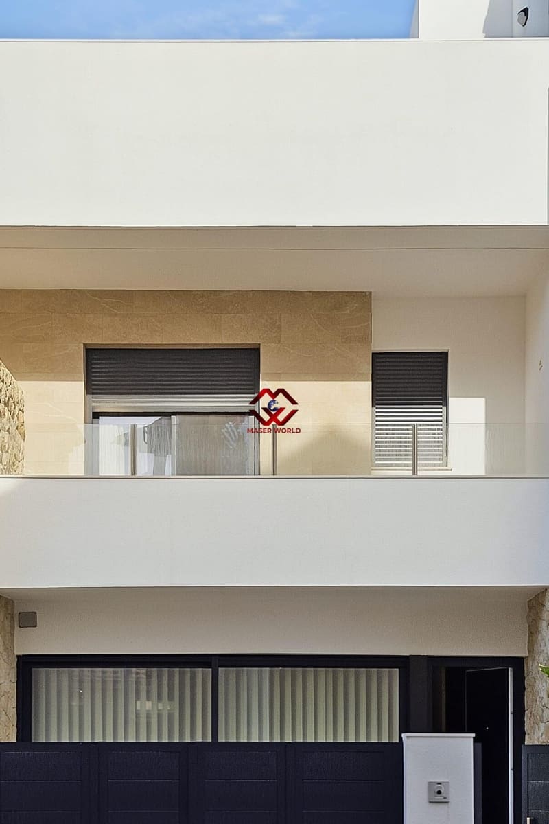 Adosado de 3 habitaciones en Orihuela Costa en venta con garaje - 650.000 € (Ref: 9822848)