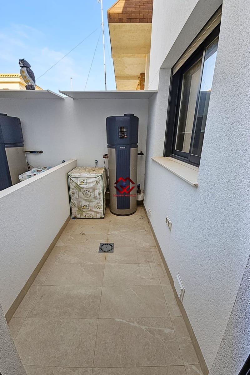 Adosado de 3 habitaciones en Orihuela Costa en venta con garaje - 650.000 € (Ref: 9822848)