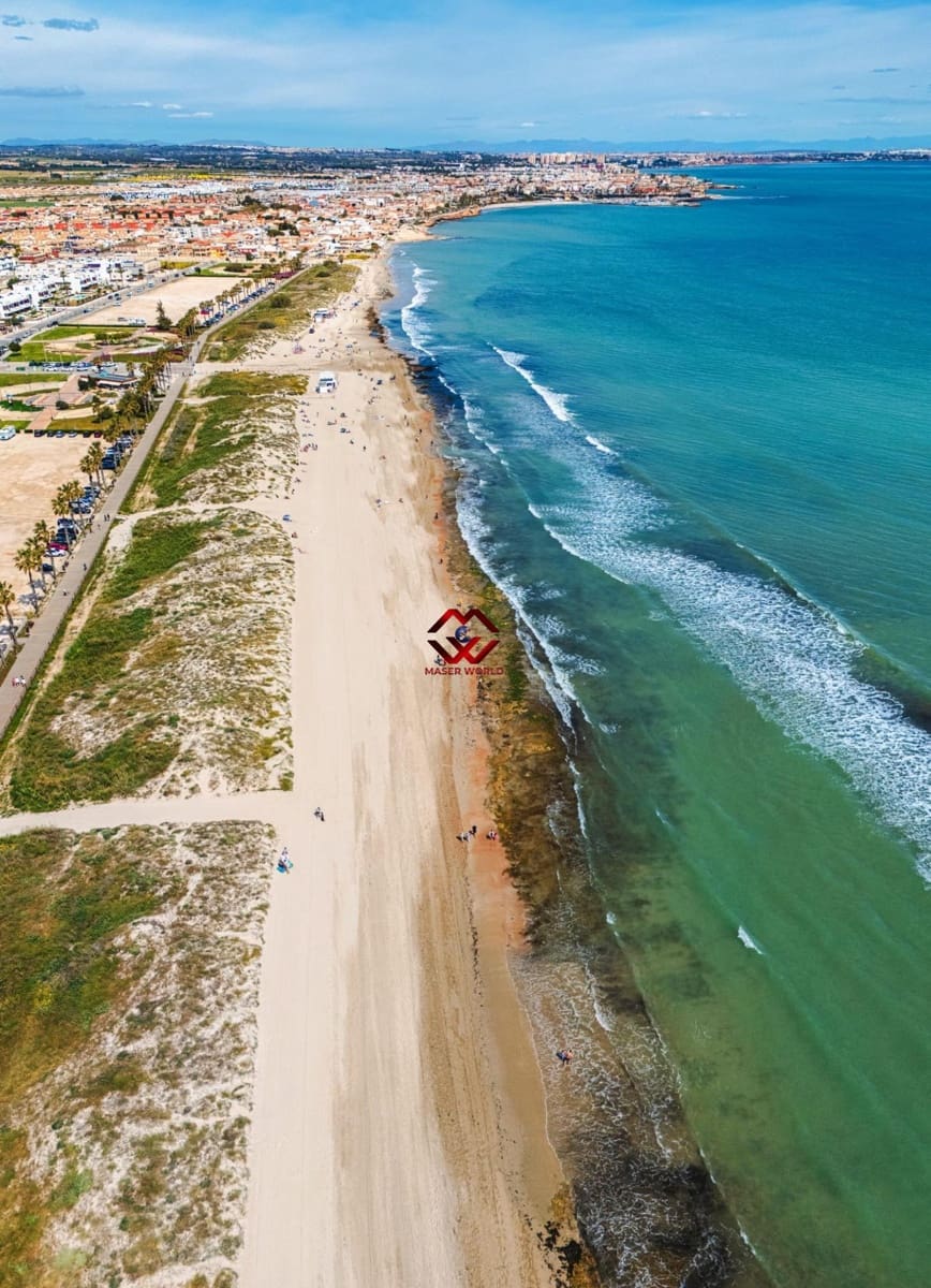 Adosado de 3 habitaciones en Orihuela Costa en venta con garaje - 650.000 € (Ref: 9822848)