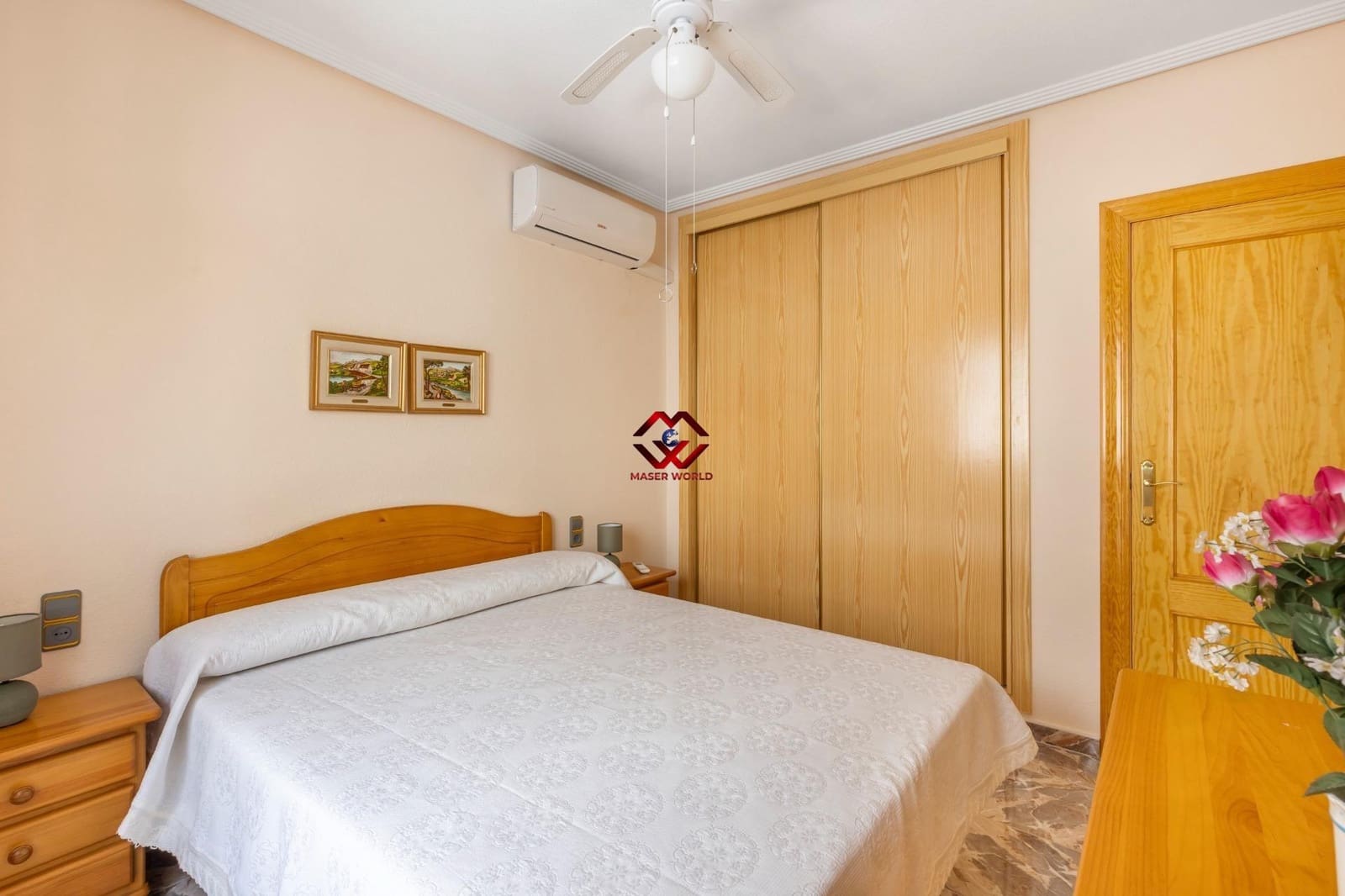 4 chambre Villa/Maison Mitoyenne à vendre à Los Alcazares avec garage - 199 000 € (Ref: 9825196)