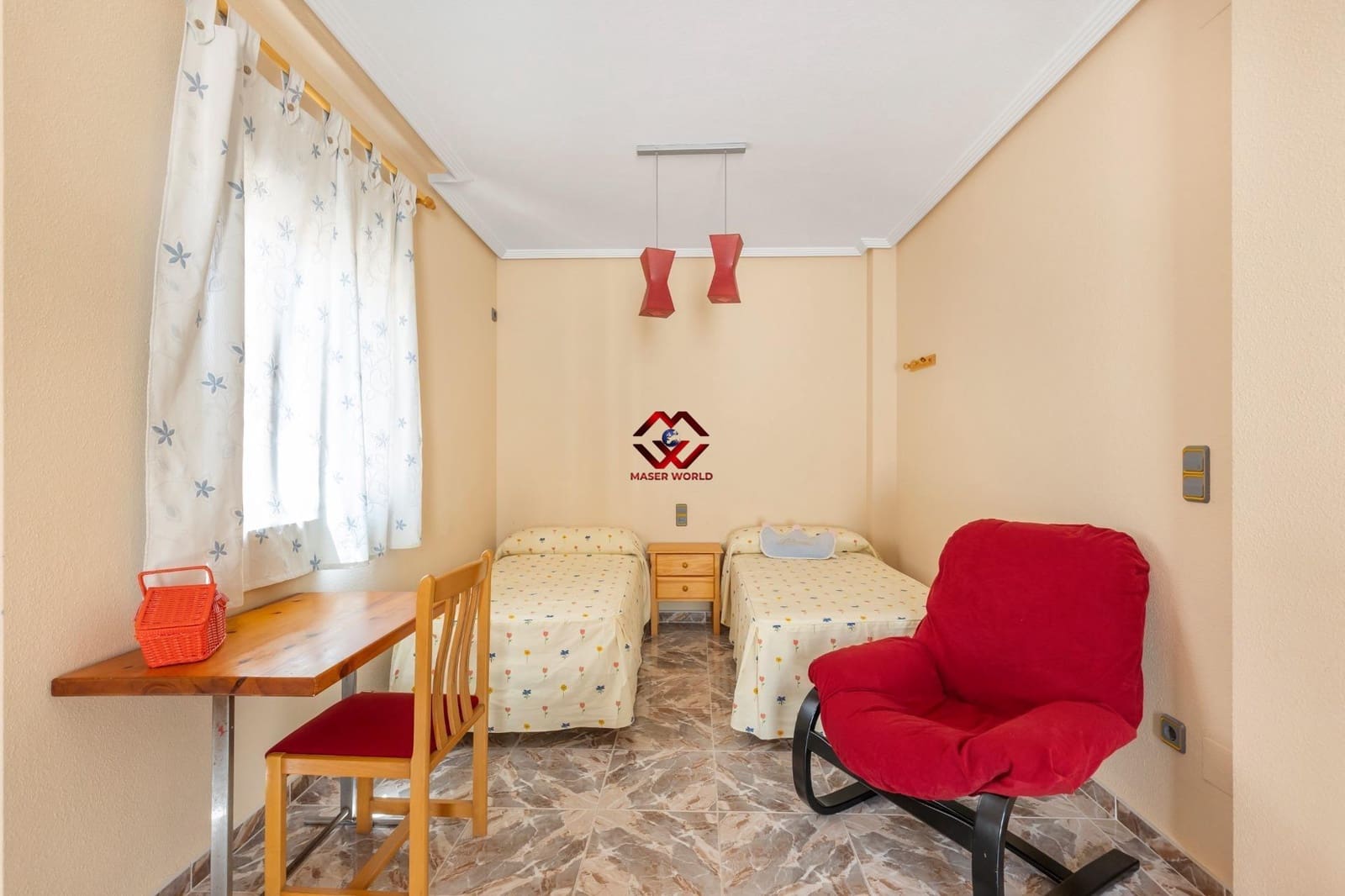 4 chambre Villa/Maison Mitoyenne à vendre à Los Alcazares avec garage - 199 000 € (Ref: 9825196)