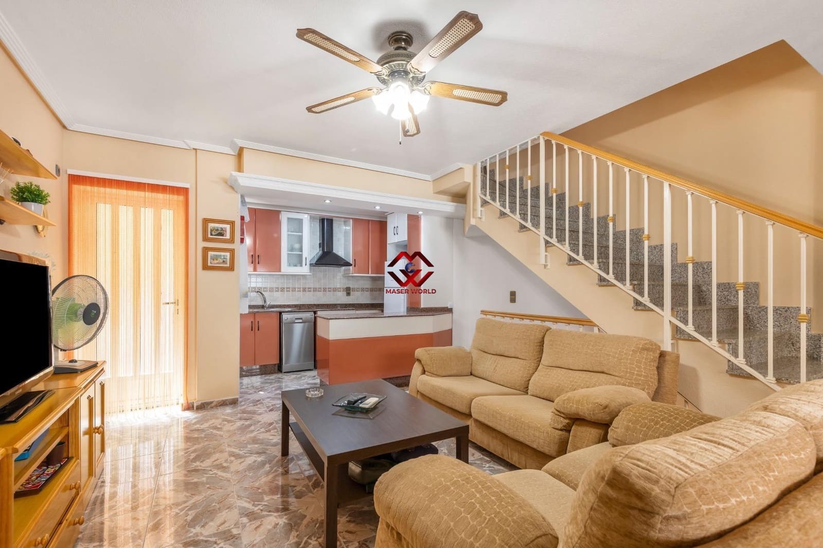4 chambre Villa/Maison Mitoyenne à vendre à Los Alcazares avec garage - 199 000 € (Ref: 9825196)