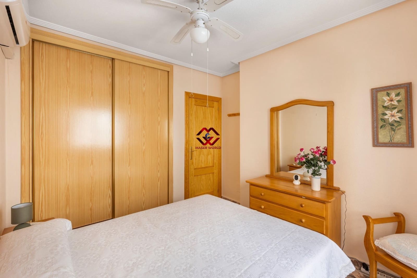 4 chambre Villa/Maison Mitoyenne à vendre à Los Alcazares avec garage - 199 000 € (Ref: 9825196)