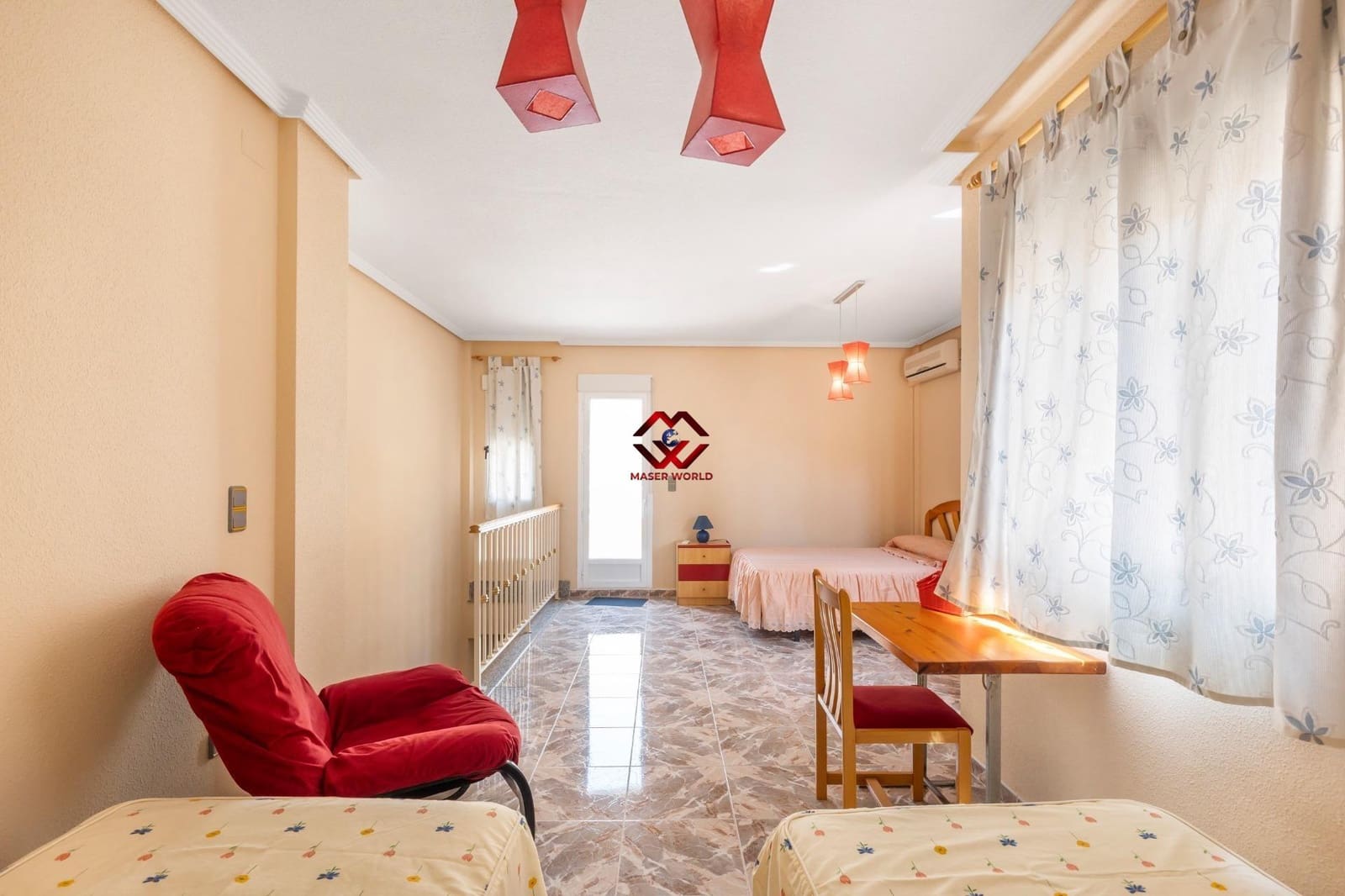 4 chambre Villa/Maison Mitoyenne à vendre à Los Alcazares avec garage - 199 000 € (Ref: 9825196)