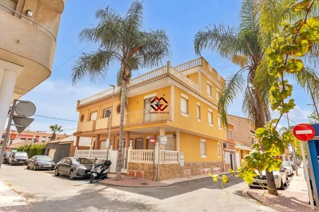 4 quarto Moradia em Banda para venda em Los Alcázares com garagem - 199 000 € (Ref: 9825196)